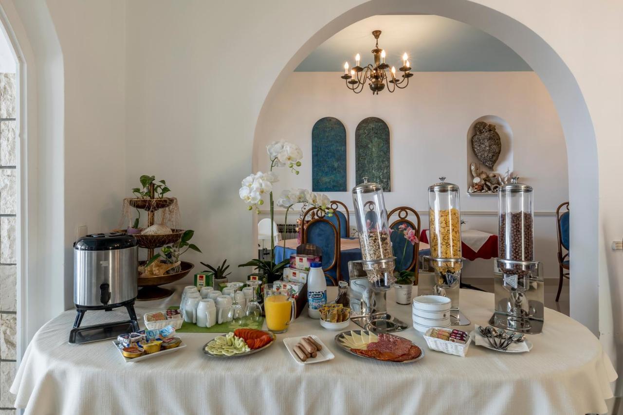 Villa Amigo Подстрана Екстериор снимка