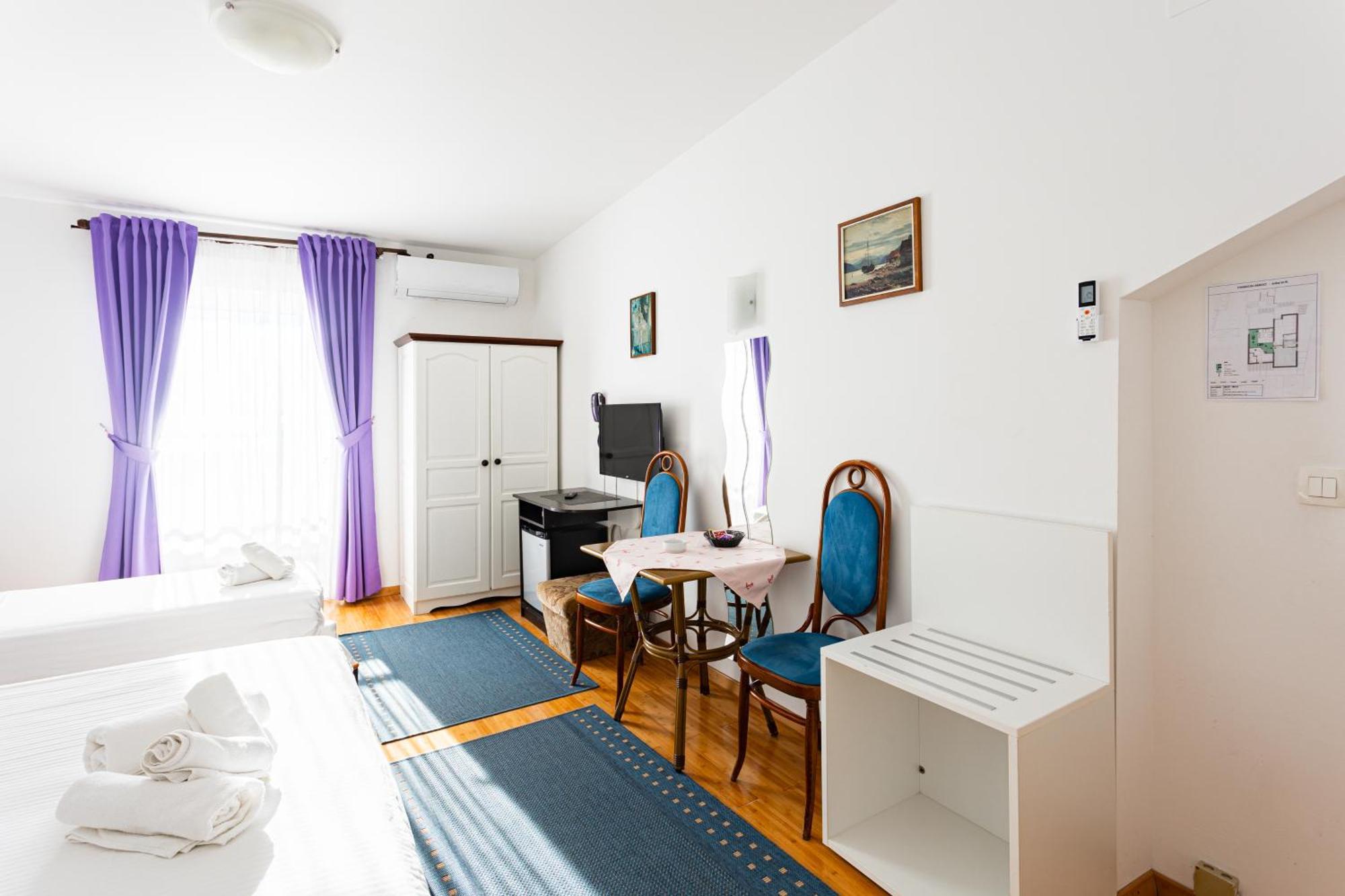 Villa Amigo Подстрана Екстериор снимка