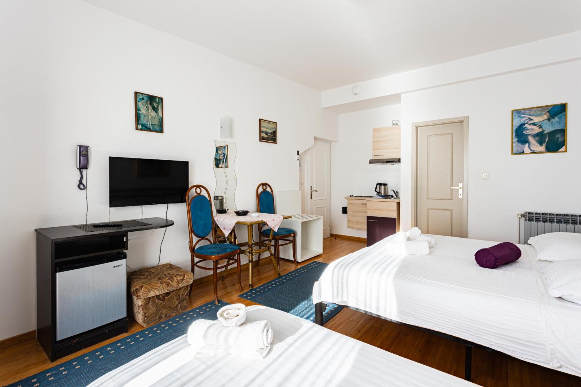 Villa Amigo Подстрана Екстериор снимка