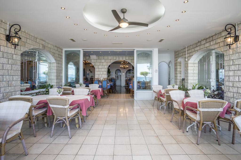 Villa Amigo Подстрана Екстериор снимка